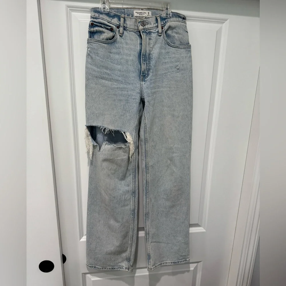 Size 25 / 0R The ‘90s Relaxed Jean High Rise Light Blue Distressed Women’s - Picture 3 of 9